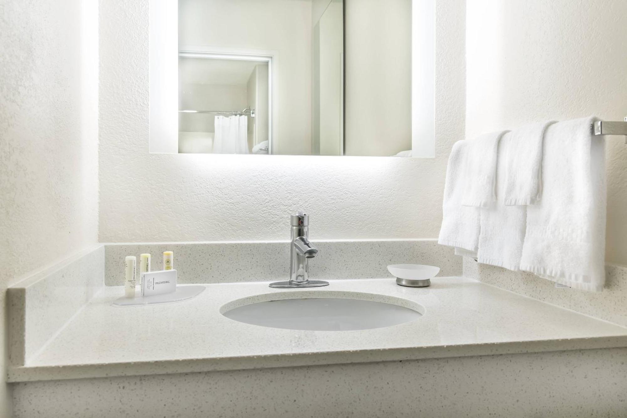 Springhill Suites By Marriott Houston Brookhollow Экстерьер фото