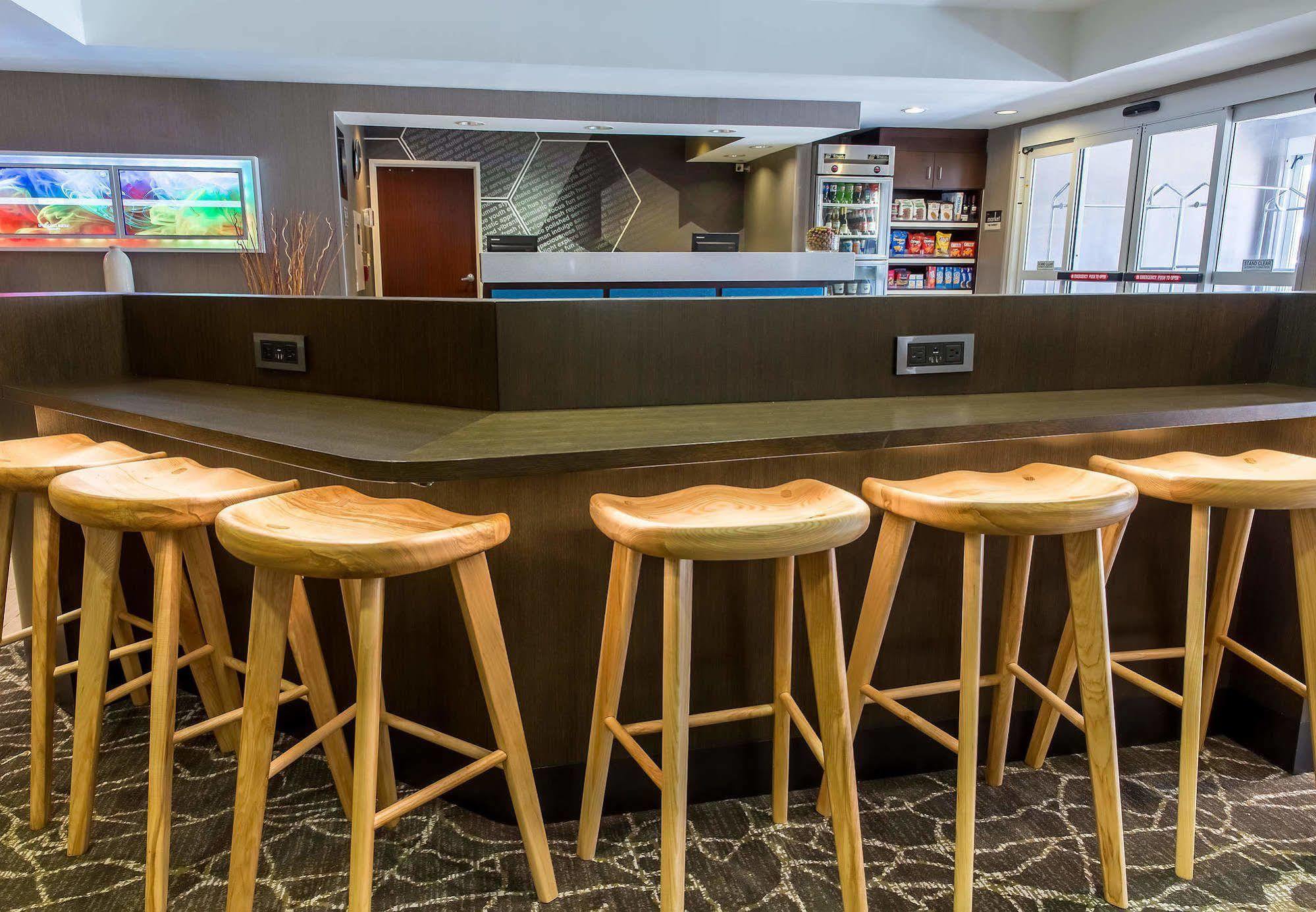 Springhill Suites By Marriott Houston Brookhollow Экстерьер фото